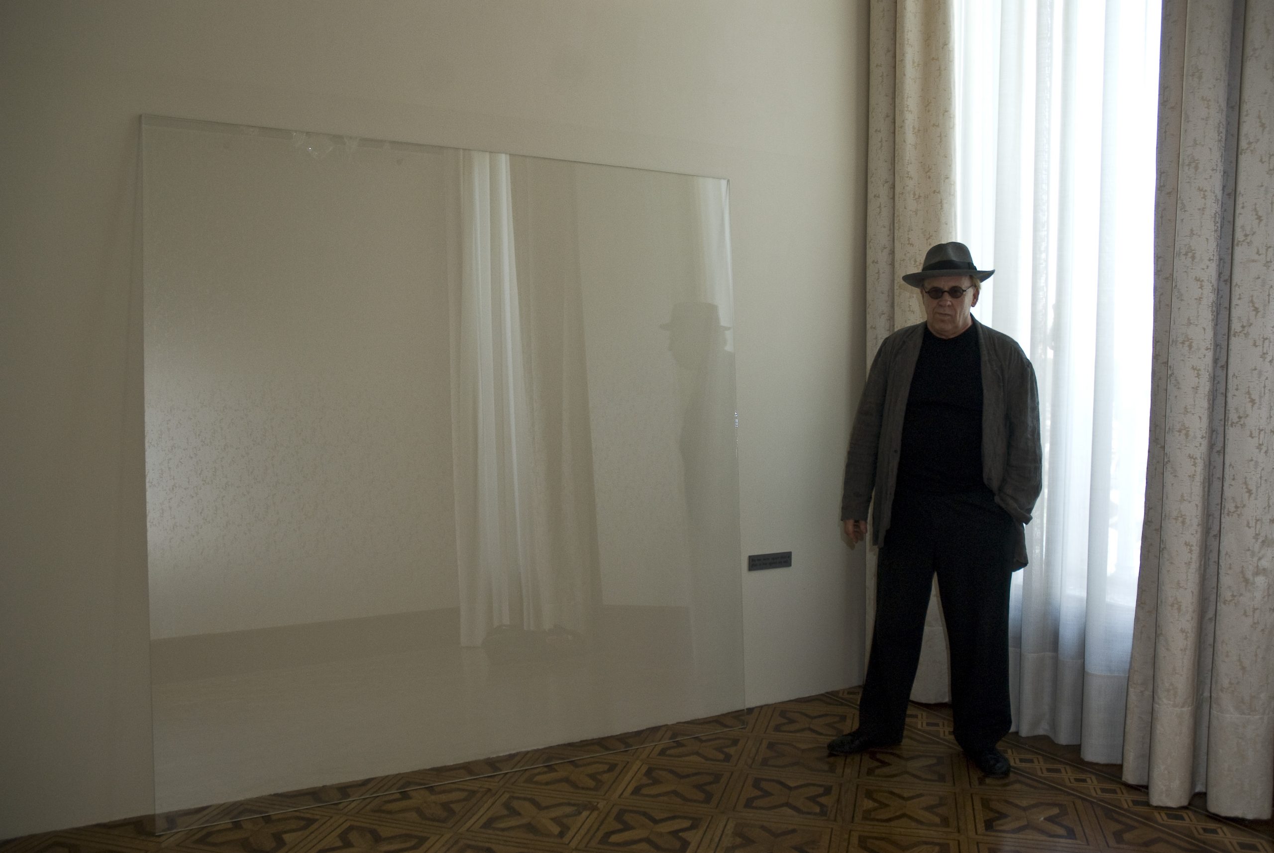 Joseph Kosuth and his work at Glasstress 2009