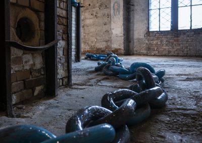 Edgardo Osorio's /Not All Chains Deter/ at Fondazione Berengo Art Space